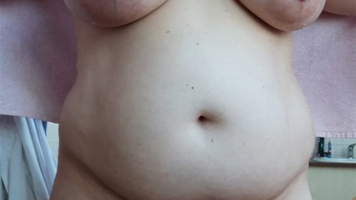 Welcher Kerl leckt gerne meine fette Muschi