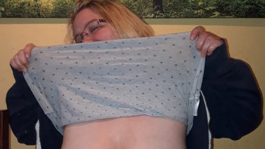 Fette deutsche Hausfrau mit hängende Titten