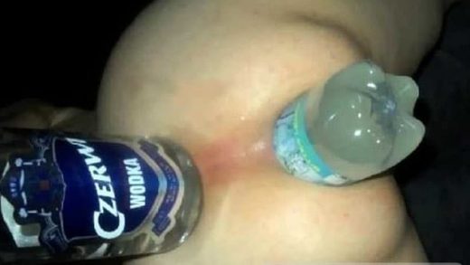 Fistbare Dreilochstute sucht Männer für Cuckold Treffen